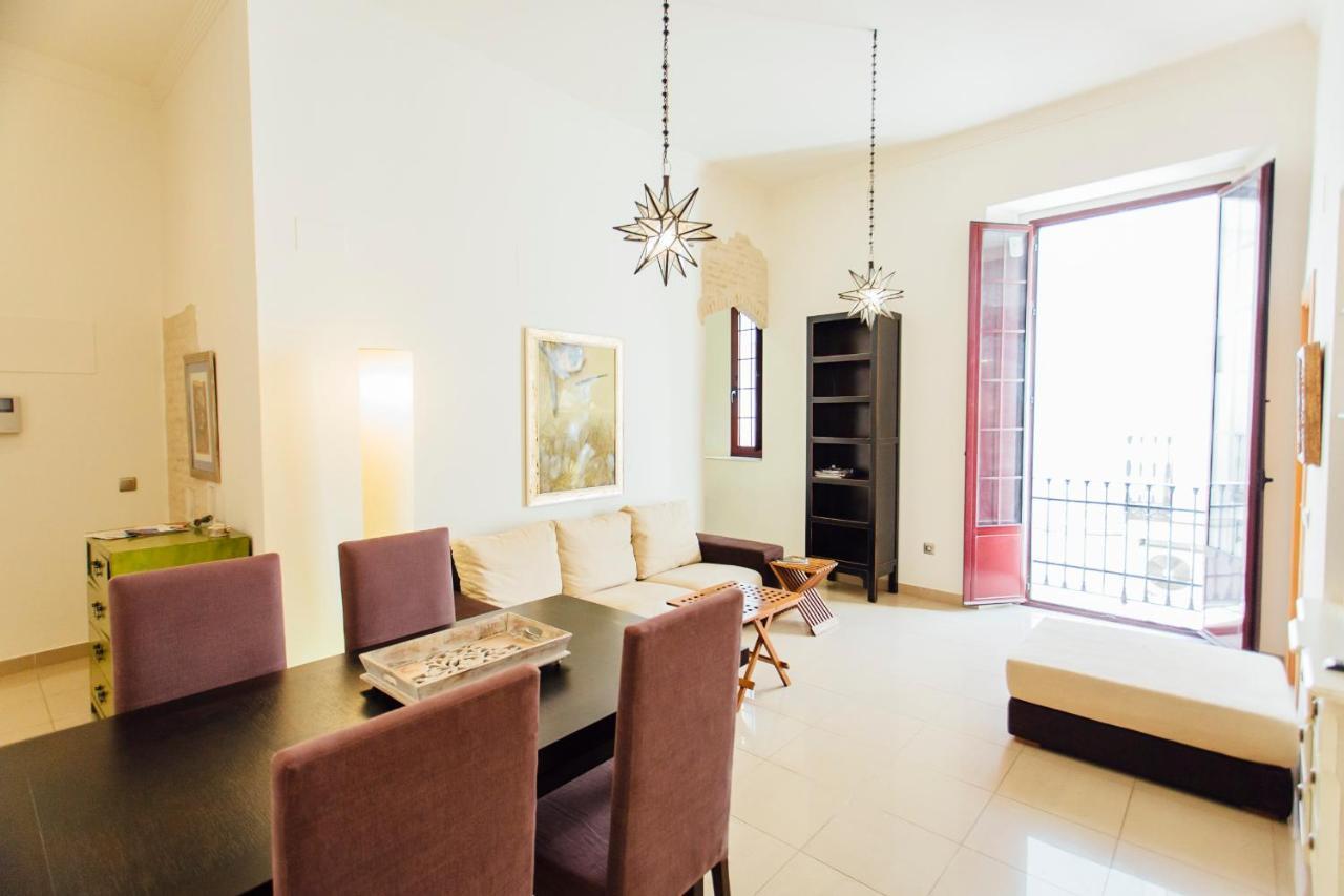 Bright And Central- 2Bd 1Bth- Malhara เซบีญา ภายนอก รูปภาพ