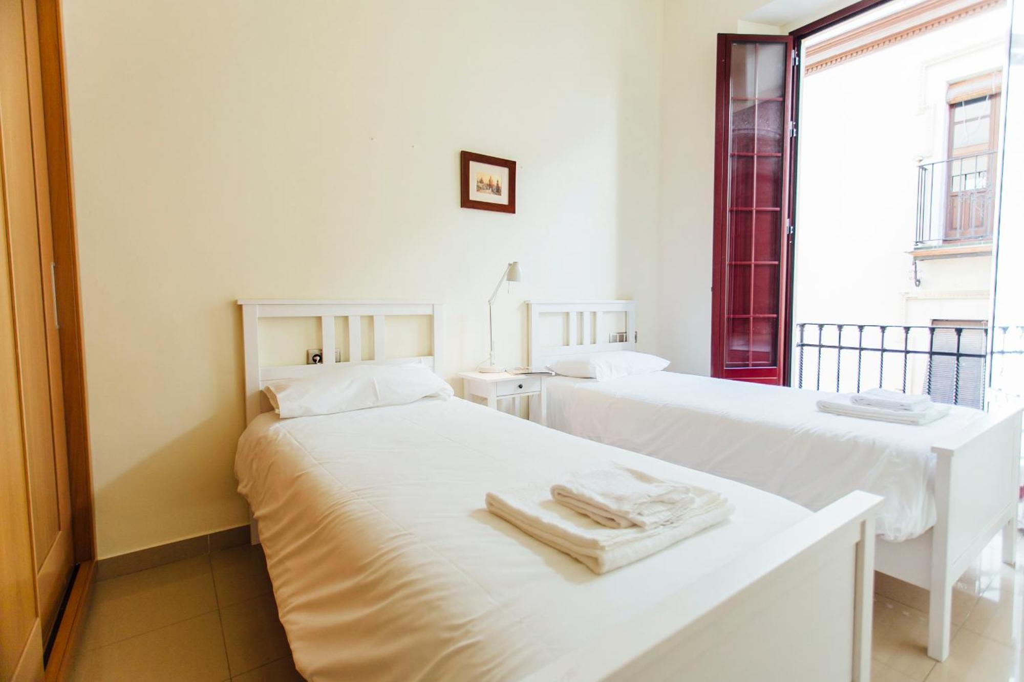 Bright And Central- 2Bd 1Bth- Malhara เซบีญา ภายนอก รูปภาพ